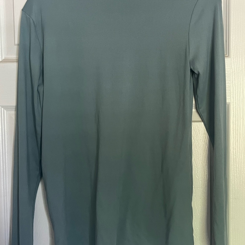 Daytrip Pullover Top - Picture 3 of 4